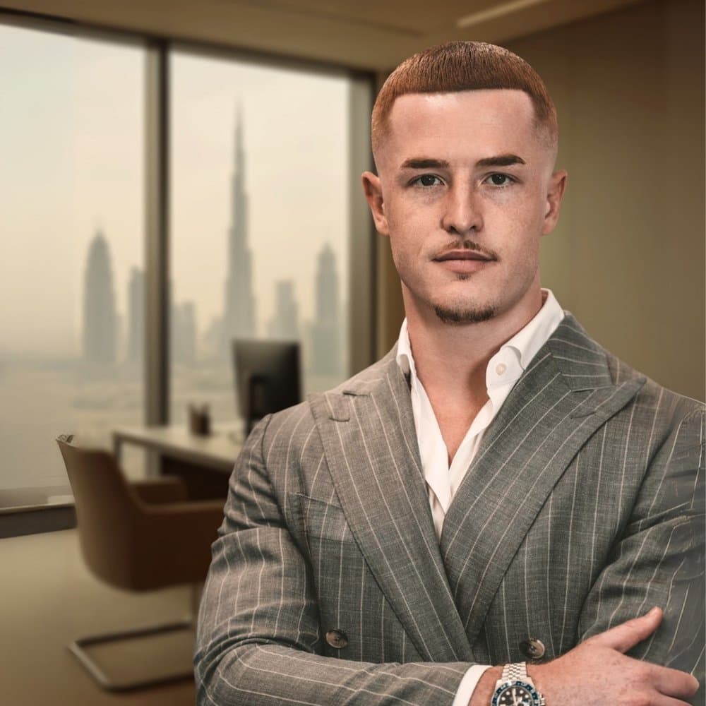 Max, Gründer von Quos & Cie., im Büro in Dubai
